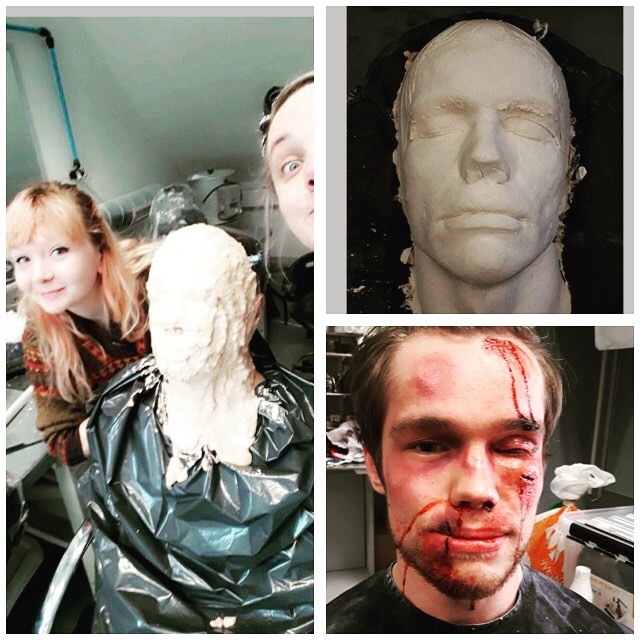Tre bilder som viser hvordan studenter fra Maske- og hårdesign har laget sår og hevelser i ansiktet på skuespilleren
