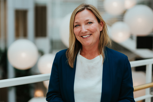 Portrett av en kvinne med lyst hår